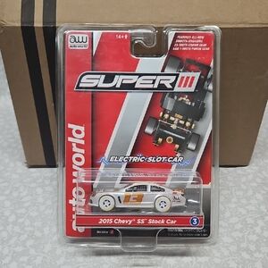 auto world 2015 Chevy SS Stock Car Super III Electric Slot Car iwheels